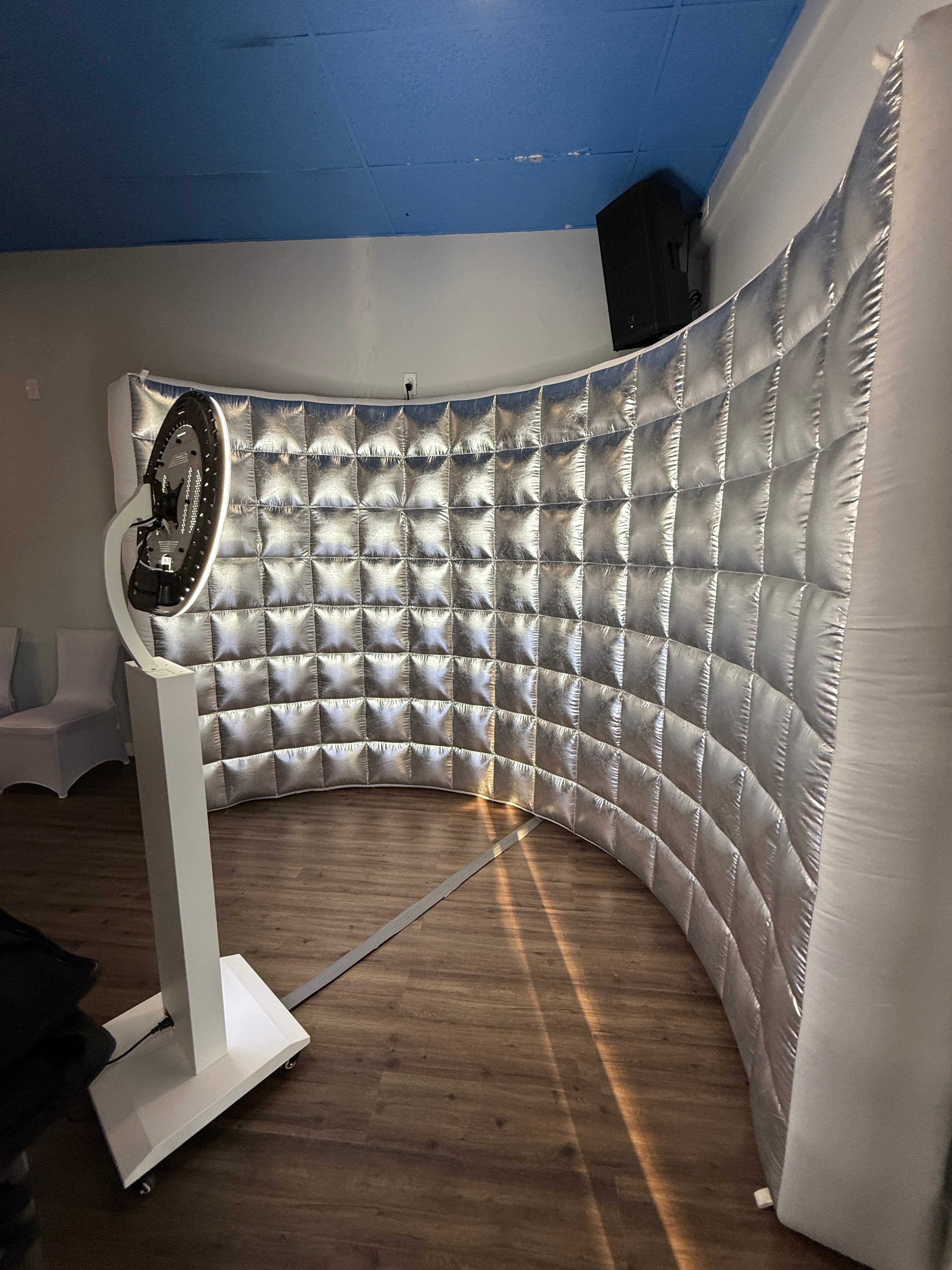 Diamond Deluxe Photo Booth