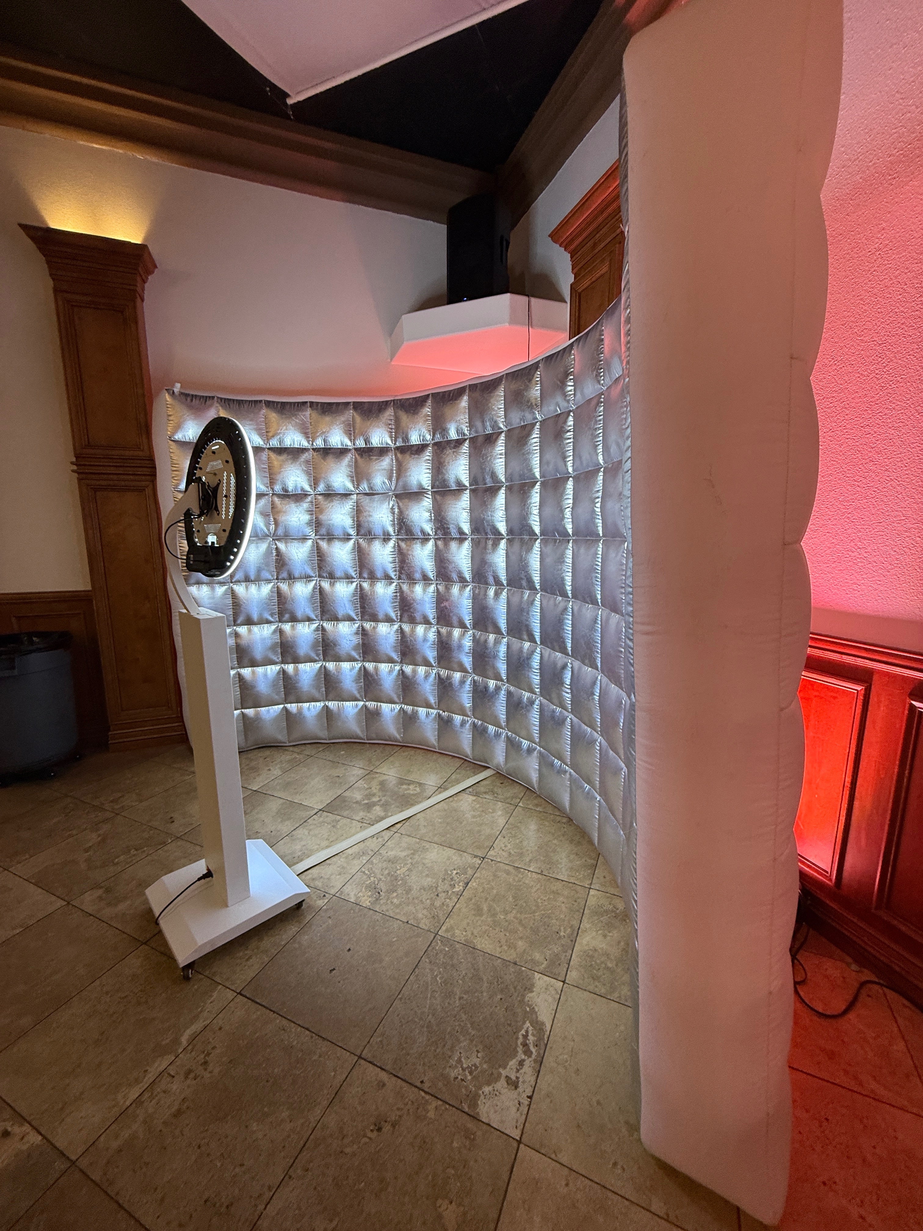 Diamond Deluxe Photo Booth